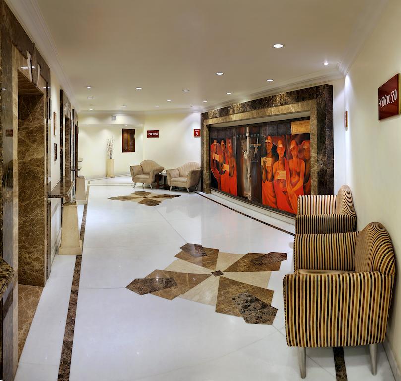 Hotel The Suryaa New Delhi