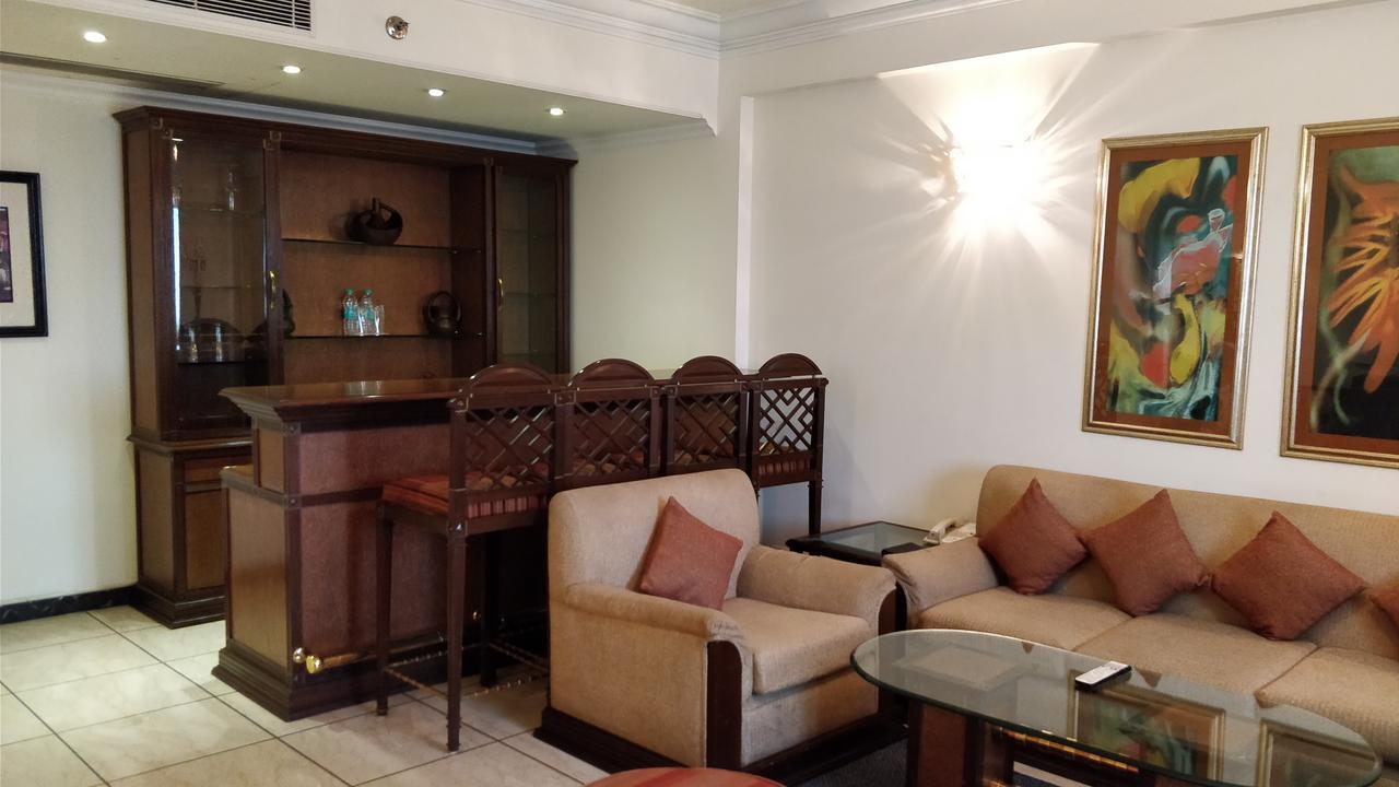 Hotel The Suryaa New Delhi