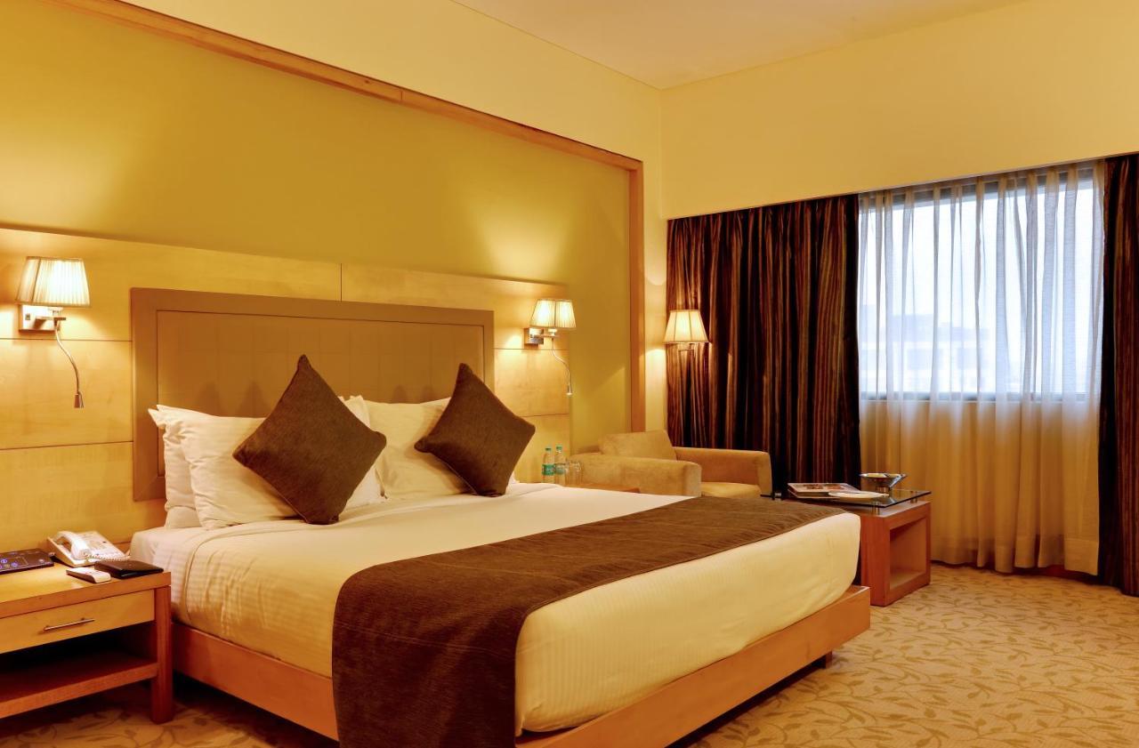 Hotel The Suryaa